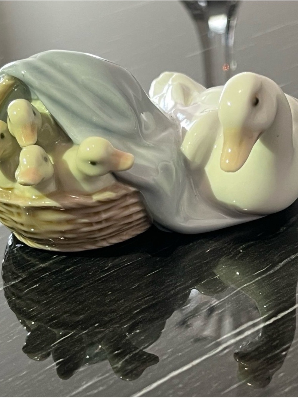Lladro Glossy white porcelain duck And Ducklings Figurine